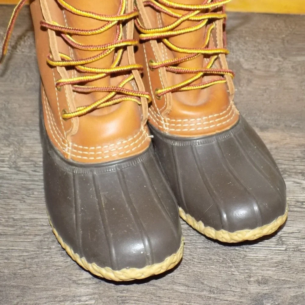 LL Bean Boots Women 6 M Tan Brown Excellent Gore-Tex Thinsulate Duck Boots